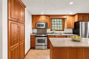 4 Heard Dr, Ipswich, MA 01938 - Photo 4