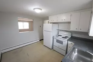12 Essex St, Quincy, MA 02171 - Photo 2