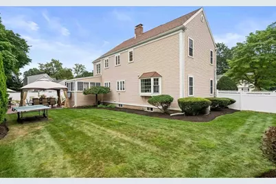 34 Edward Ave., Lynnfield, MA 01940 - Photo 8