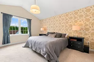 222 Mendon St, Hopedale, MA 01747 - Photo 12