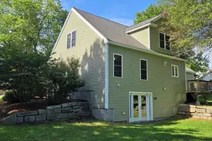 347 Main St, Townsend, MA 01469 - Photo 2