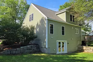 347 Main St, Townsend, MA 01469 - Photo 2