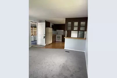 22 Thayer Dr, Taunton, MA 02780 - Photo 2