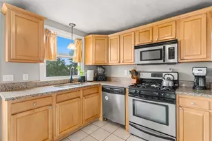 183 E Broadway, Haverhill, MA 01830 - Photo 16