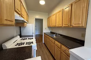 24 Concord Ave, Cambridge, MA 02138 - Photo 8