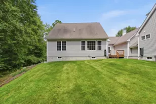 15 Braeburn Ln, Ashland, MA 01721 - Photo 34