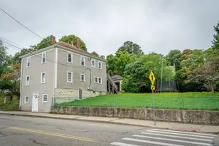 218 Standish Ave, Plymouth, MA 02360 - Photo 2