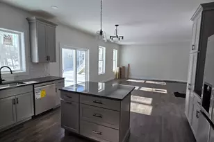 91 Chicopee Row, Groton, MA 01450 - Photo 4