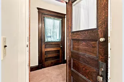 33 Kenwood Ter, Springfield, MA 01108 - Photo 4
