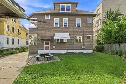 33 Kenwood Ter, Springfield, MA 01108 - Photo 32