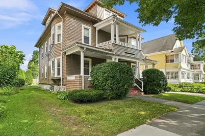 33 Kenwood Ter, Springfield, MA 01108 - Photo 2