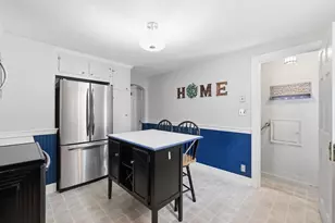 250 Gillette Ave, Springfield, MA 01118 - Photo 8