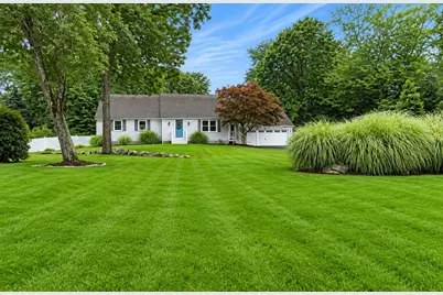 13 Old Powder House Rd, Lakeville, MA 02347 - Photo 2
