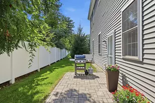 17 Cypress, Exeter, NH 03833 - Photo 4