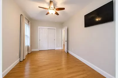 512 East 3rd St. #1, Boston, MA 02127 - Photo 6