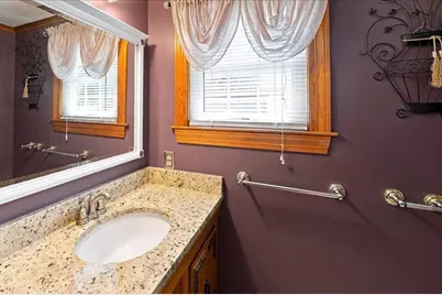 9 Oliver Street, Milford, MA 01757 - Photo 8