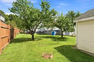 9 Oliver St, Milford, MA 01757 - Photo 16