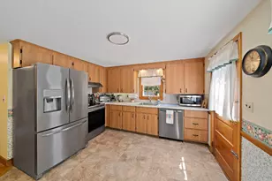 36 Concord St, Brockton, MA 02302 - Photo 2
