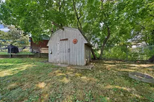 36 Concord St, Brockton, MA 02302 - Photo 32