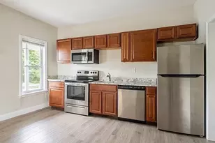 8 Oak St, North Attleboro, MA 02760 - Photo 6