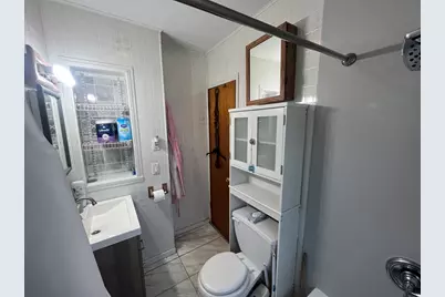104 Balis St, Springfield, MA 01109 - Photo 22