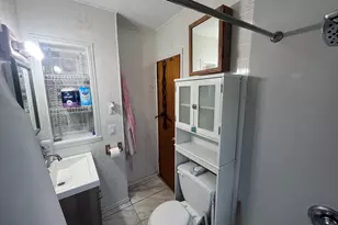 104 Balis St, Springfield, MA 01109 - Photo 22