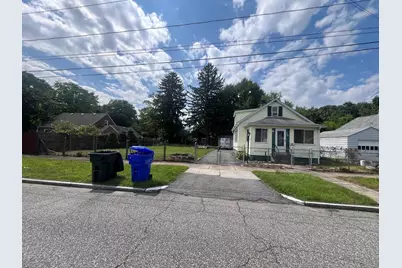 104 Balis St, Springfield, MA 01109 - Photo 1