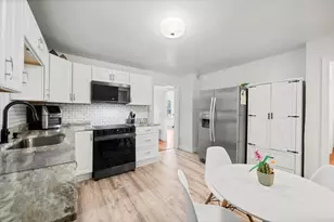 275 Broadway St, Chicopee, MA 01020 - Photo 16