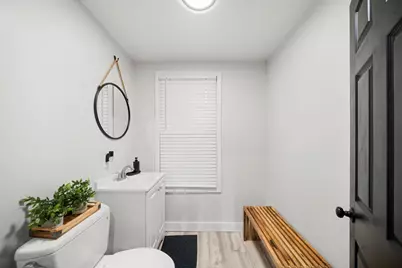 275 Broadway St, Chicopee, MA 01020 - Photo 18