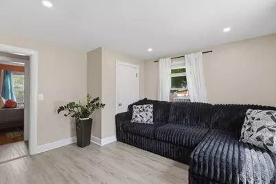 229 Whalom Rd, Lunenburg, MA 01462 - Photo 18