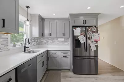 229 Whalom Rd, Lunenburg, MA 01462 - Photo 10