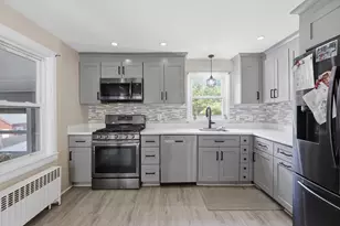 229 Whalom Rd, Lunenburg, MA 01462 - Photo 8