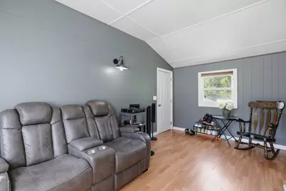229 Whalom Rd, Lunenburg, MA 01462 - Photo 4