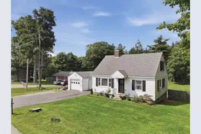 229 Whalom Rd, Lunenburg, MA 01462 - Photo 2