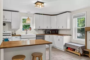 6 Carter Pl, Woburn, MA 01801 - Photo 8