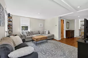6 Carter Pl, Woburn, MA 01801 - Photo 4