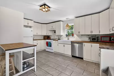 6 Carter Pl, Woburn, MA 01801 - Photo 10