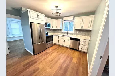 9 Idalla Ave, Worcester, MA 01606 - Photo 2