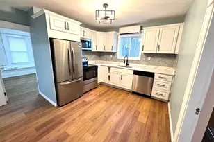 9 Idalla Ave, Worcester, MA 01606 - Photo 2