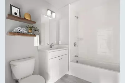 596 North Avenue #104, Wakefield, MA 01880 - Photo 6