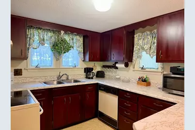 4 Highland Circle, Montague, MA 01376 - Photo 18