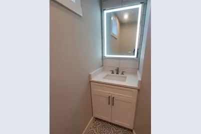 21 Wallingford Rd #3, Boston, MA 02135 - Photo 8