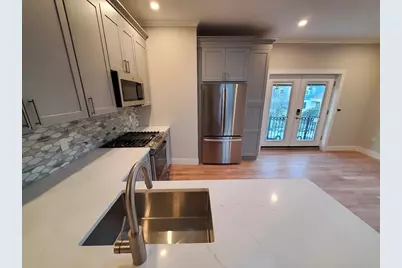 21 Wallingford Rd #3, Boston, MA 02135 - Photo 4