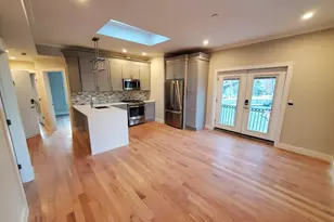 21 Wallingford Rd, Boston, MA 02135 - Photo 2