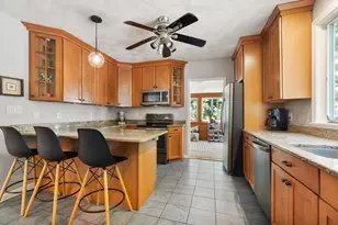 804 Main St, Lynnfield, MA 01940 - Photo 6