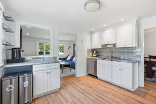 16 Robert Ave, Woburn, MA 01801 - Photo 10