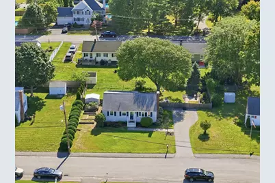 16 Robert Ave, Woburn, MA 01801 - Photo 34