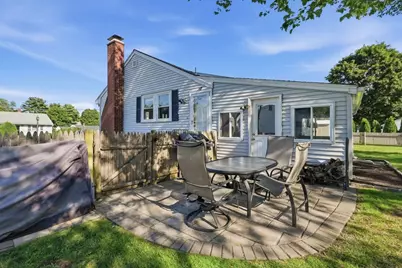 16 Robert Ave, Woburn, MA 01801 - Photo 30