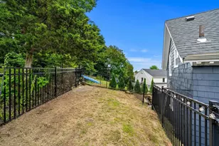 53 Sewall St, Marblehead, MA 01945 - Photo 24