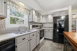 31A Belcourt Rd, Worcester, MA 01605 - Photo 20